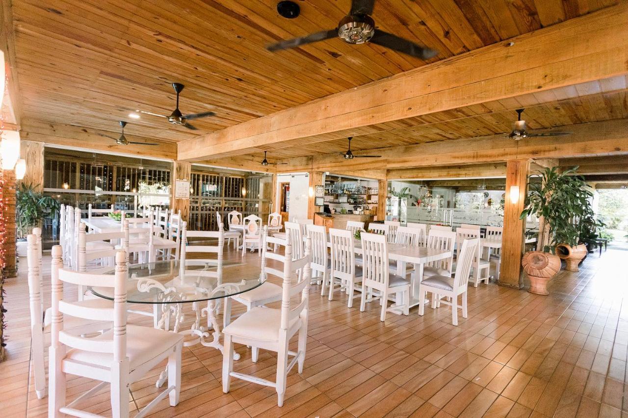 Rancho Guacamayos Hotel & Restaurantes Bonao Екстер'єр фото