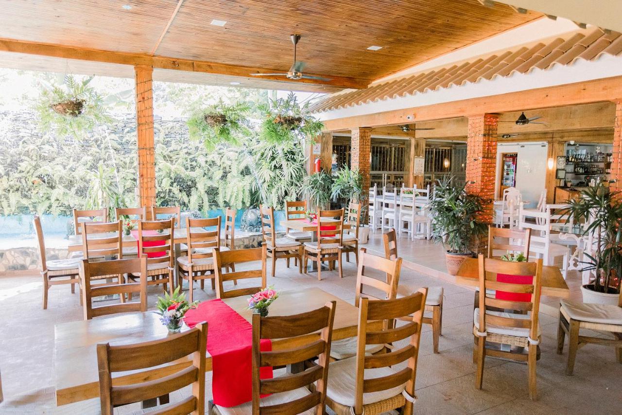 Rancho Guacamayos Hotel & Restaurantes Bonao Екстер'єр фото