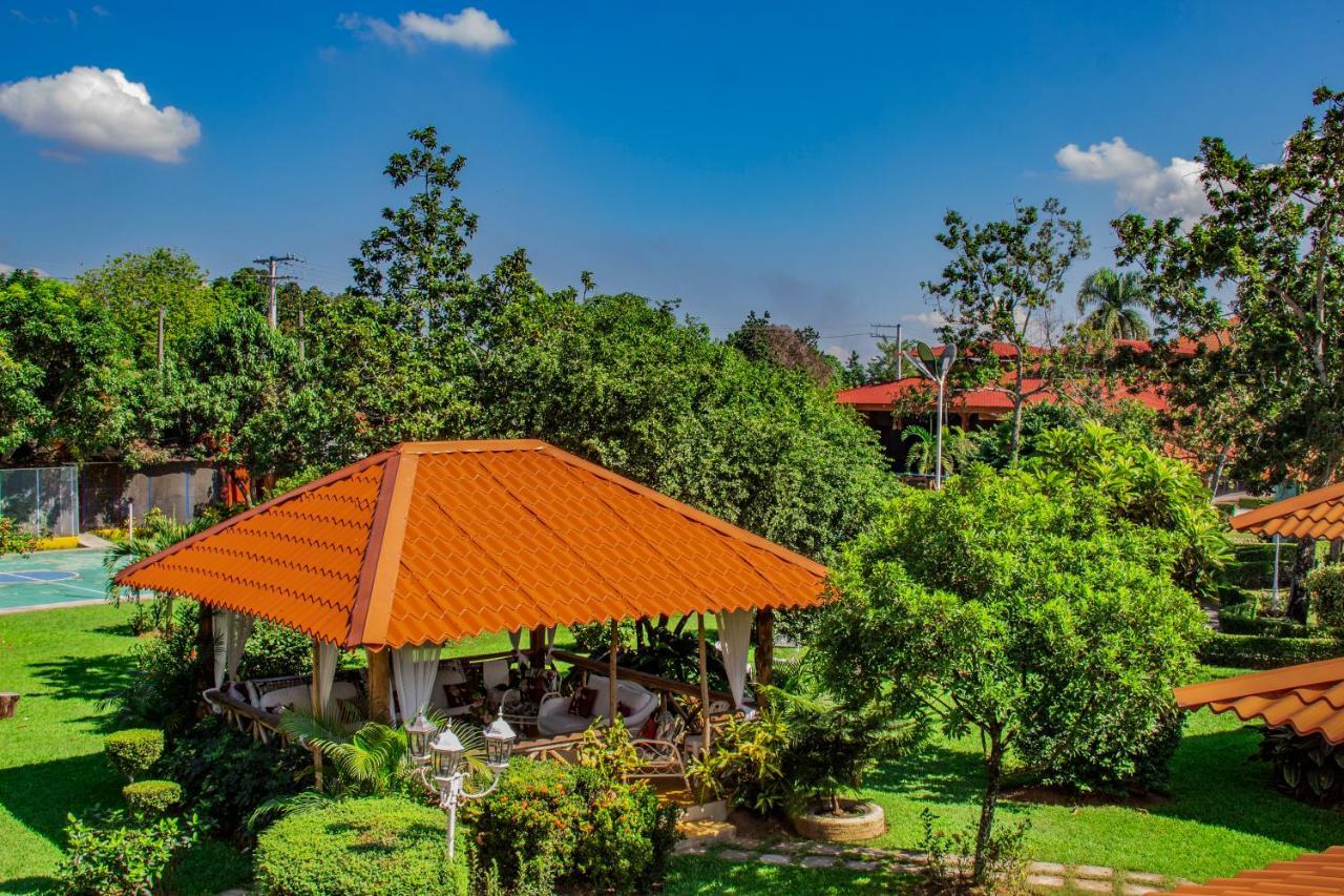 Rancho Guacamayos Hotel & Restaurantes Bonao Екстер'єр фото